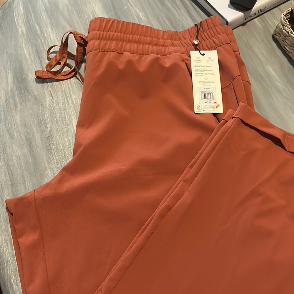 Calia by Carrie Underwood pants